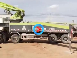 廢塑料煉油設(shè)備安裝現(xiàn)場